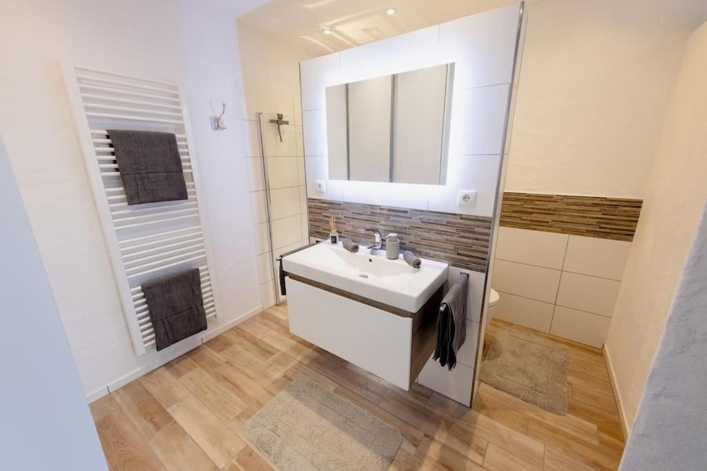 Racing-Apartment Herresbach Exteriör bild